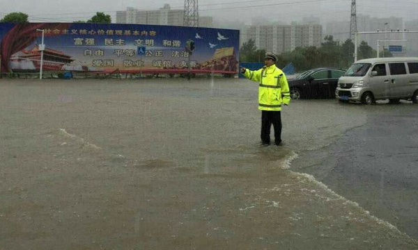 暴雨突袭武汉